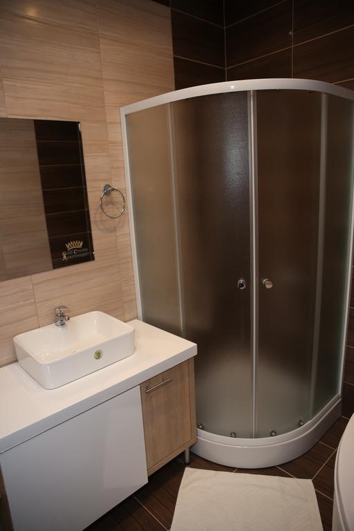 Gold Crown Apartments Jagodina Buitenkant foto