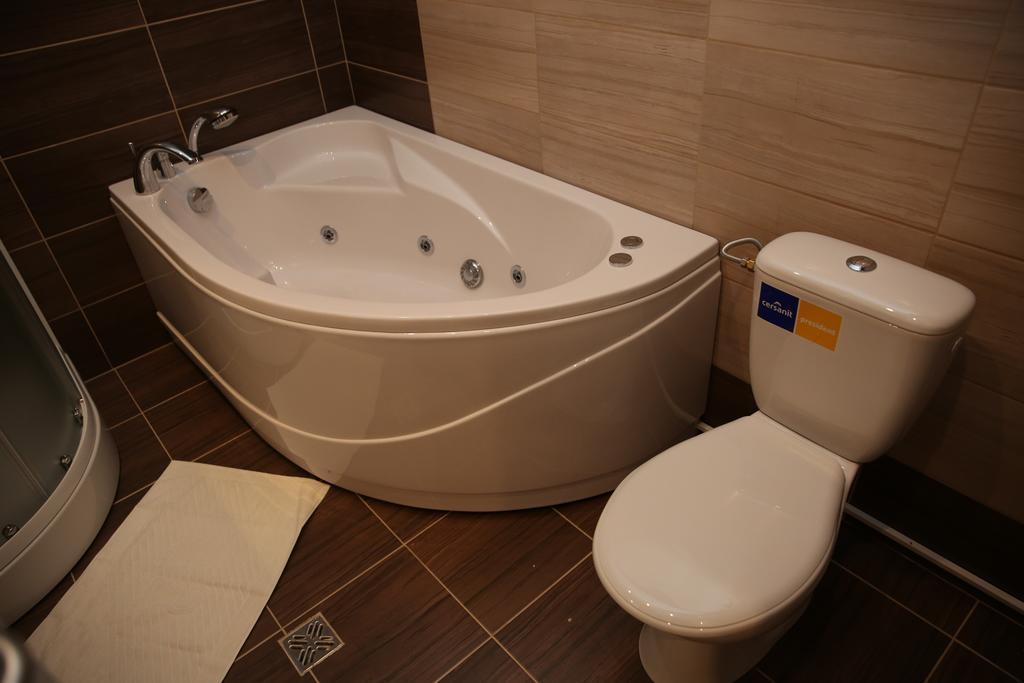 Gold Crown Apartments Jagodina Buitenkant foto