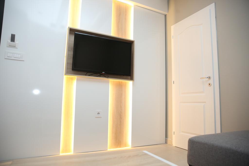 Gold Crown Apartments Jagodina Buitenkant foto