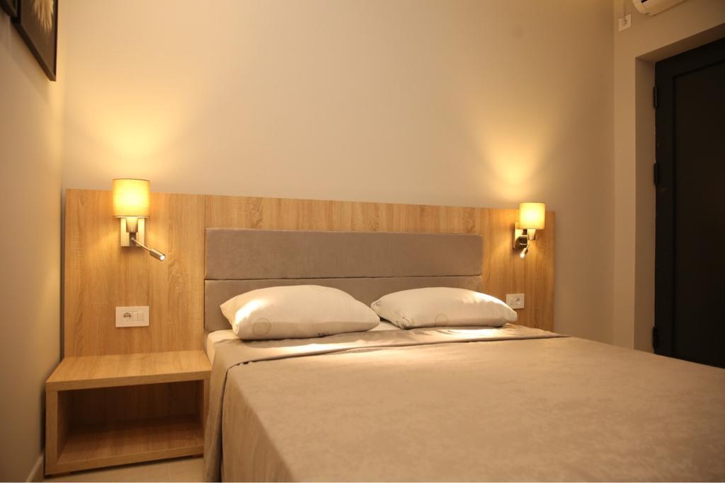 Gold Crown Apartments Jagodina Buitenkant foto